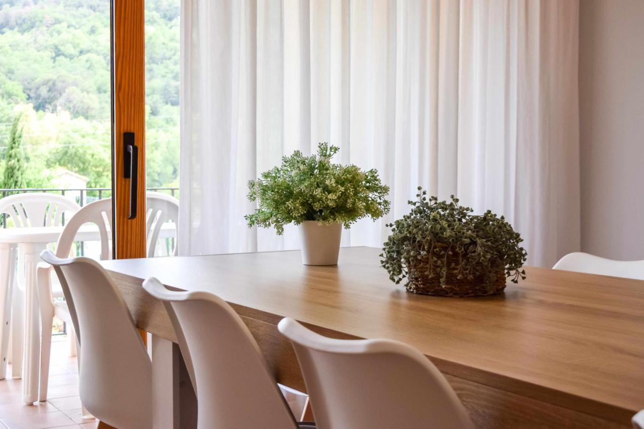 Can Falga Casa Con Jardin En El Corazon De Besalu Exterior photo